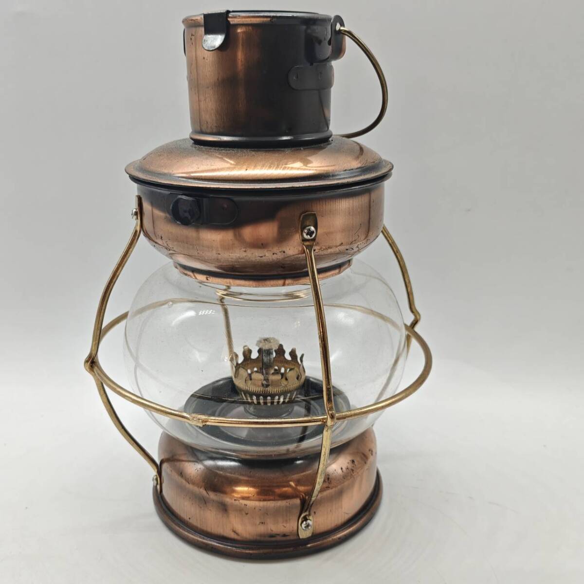K10953● オイルランタン オイルランプ 吊り下げ式 キャンプ アウトドア インテリア MADE IN HONG KONG 香港 レトロ_画像1