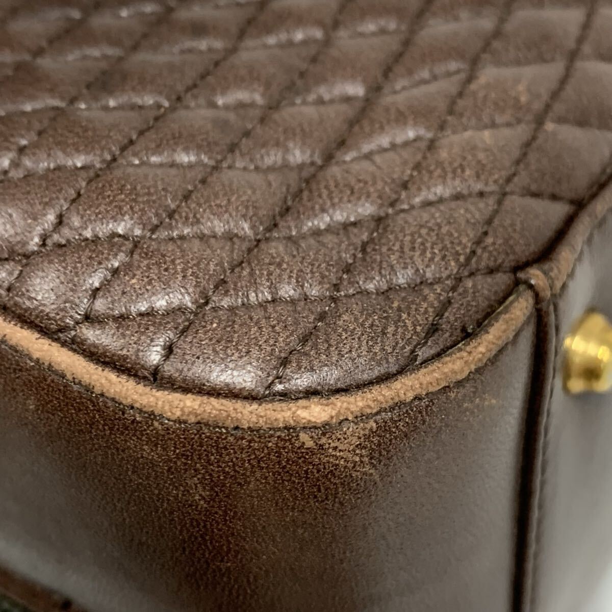 訳ありBALLY キルティング Ｂ ロゴチェーン レザーハンドバッグ ブラウンカラー系 バリー現状品 ハンドバッグ カ4_画像10