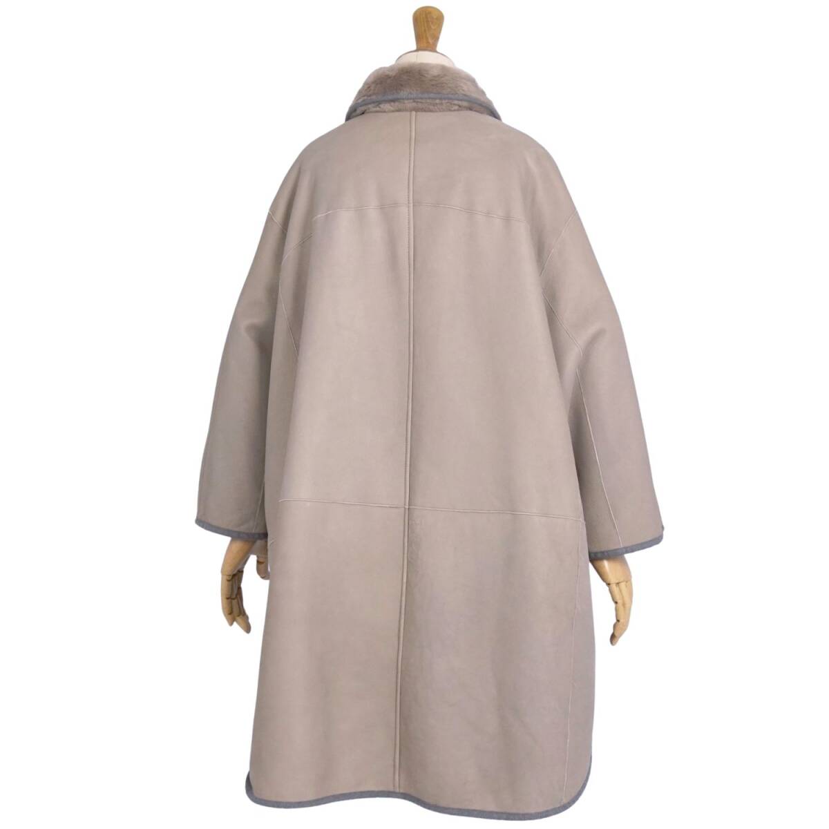  прекрасный товар Brunello Cucinelli BRUNELLO CUCINELLI длинное пальто двусторонний мутон пончо женский 40(M) серый juce11me-rm08e34331