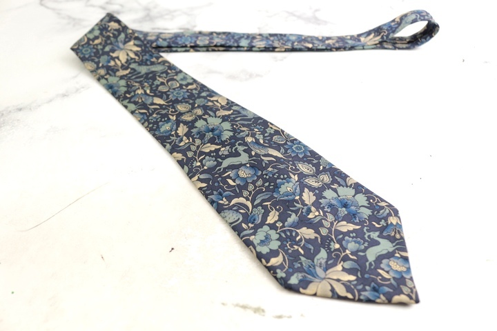 セリーヌ ブランド ネクタイ 花柄 シルク スペイン製 PO メンズ ブルー CELINE_画像2