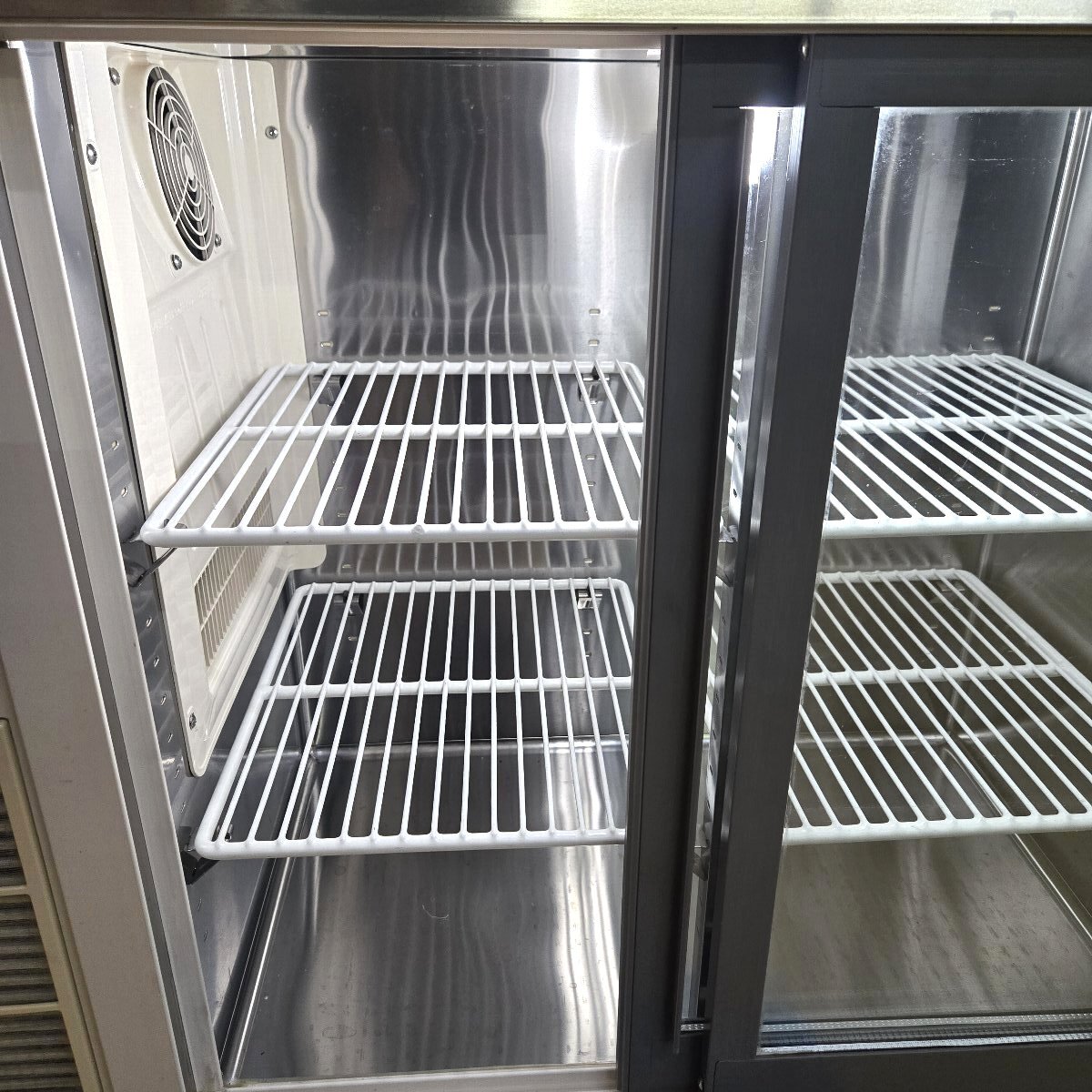 ★☆*5j086 HOSHIZAKI ホシザキ 台下冷蔵ショーケース RTS-90STB2 業務用スライドドア 幅90cm 奥行45cm コールドテーブル 動作保証品♪☆★_画像6