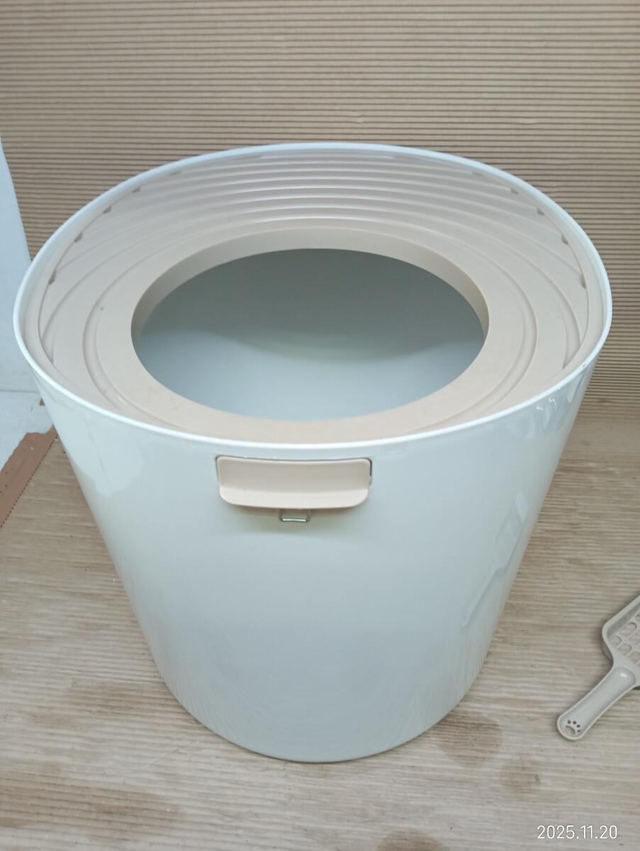 ◇ IRIS 上から猫トイレ ホワイト アイリスオーヤマ PUNT-530 スコップ付 (1)_画像3