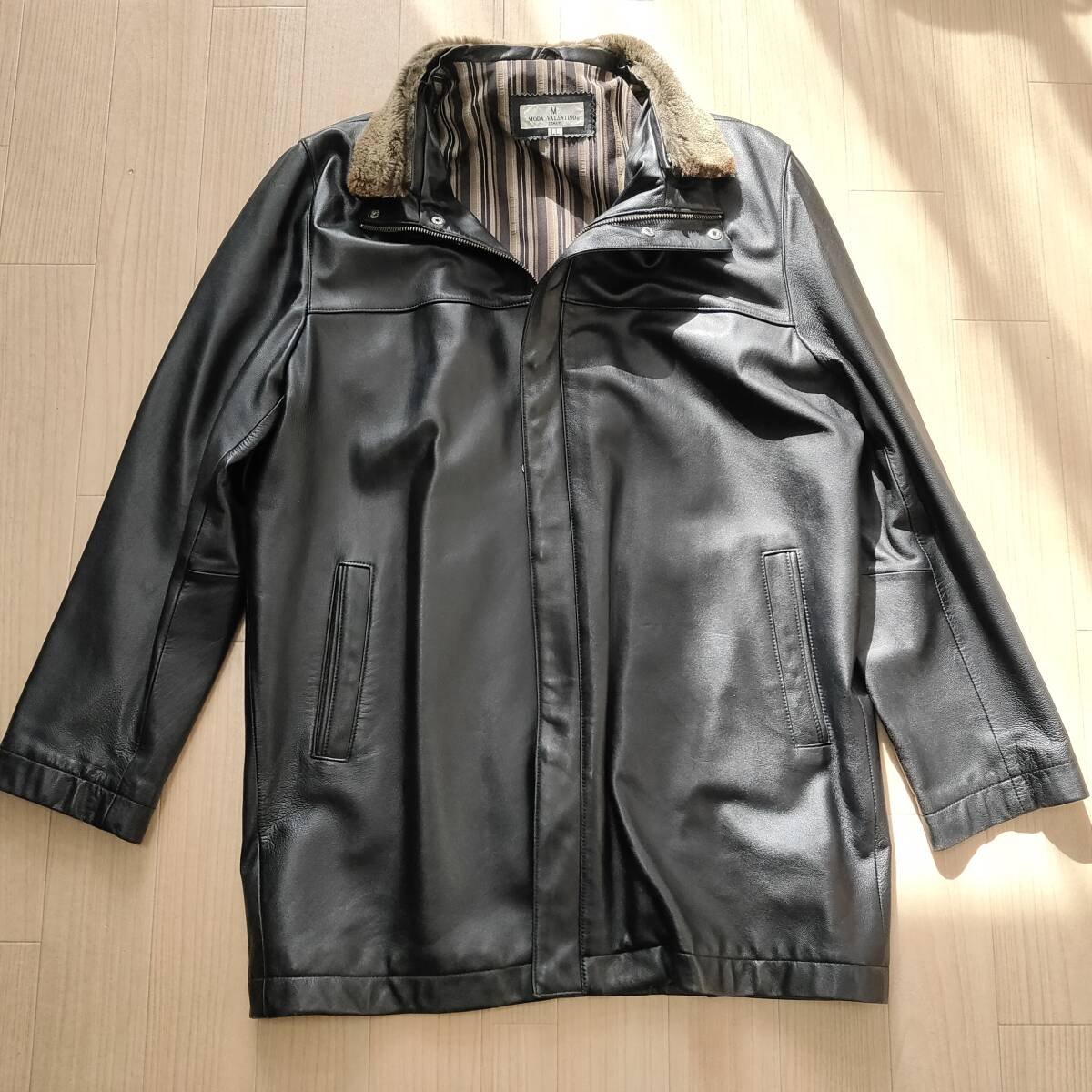 ヴァレンティノ ラムレザー ジャケット ブラック ハーフコート _画像1