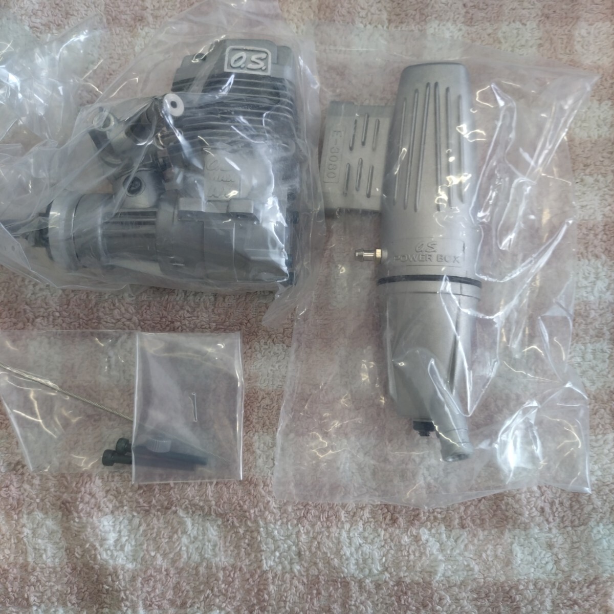 小川精機 エンジン OS MAX-35AX 新品・未使用・未開封_画像3