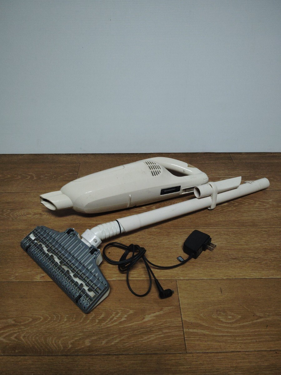 makita マキタ 充電式クリーナ 掃除機 Makita CL115FD_画像2