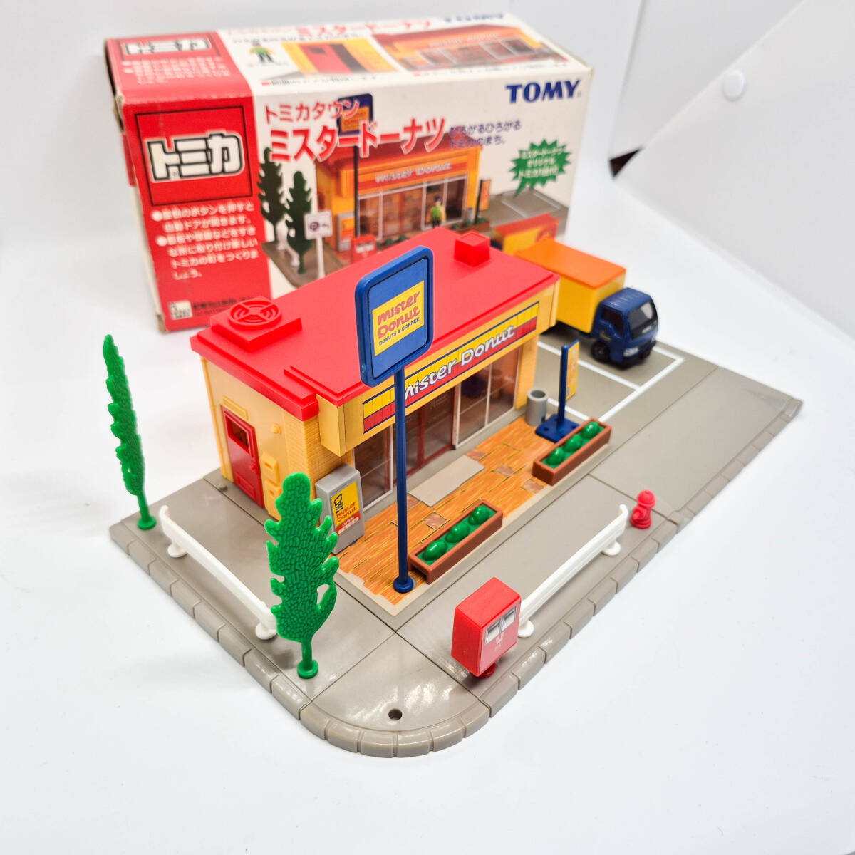 [ST-04901] 旧トミカタウン ミスタードーナツ 店舗 建物 ジオラマ ミニカー 模型 コレクション TOMY_画像2