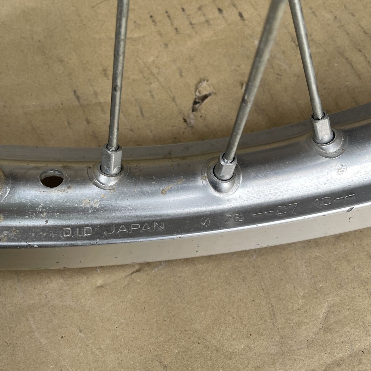 ヤマハwr250f フロントホイール中古品yz125x/250x 21×1.60_画像5