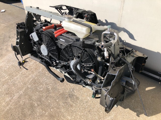 Nissan leaf базовая планка ZAA-ZE1 радиатор конденсатор передний cut нос ZAA-ZE1 KH3 super черный 2017 год