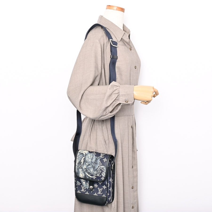 ルイヴィトン メッセンジャーBB ショルダーバッグ M54246 ネイビー メンズ 中古AB品_画像6