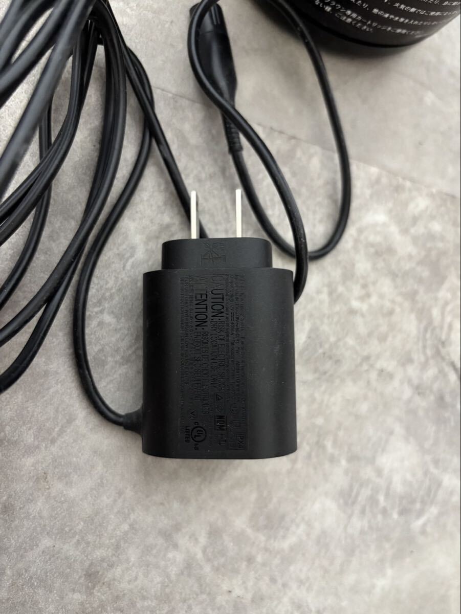 電気シェーバーなしBROWN/ブラウン Prosonic シリーズ7 洗浄カートリッジ5つ/スマートシェーバー 替刃/洗浄機　通電確認済　80サイズ_画像8