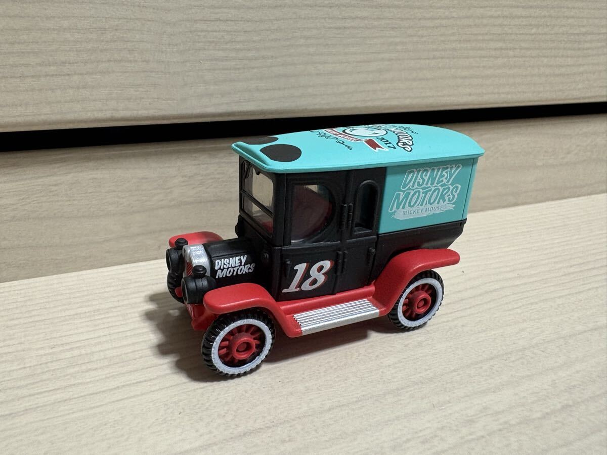 トミカ ディズニー モータース ハイハットクラシック ミッキーマウス ベトナム製 絶版 特別仕様車 第45回東京モーターショー開催記念_画像2