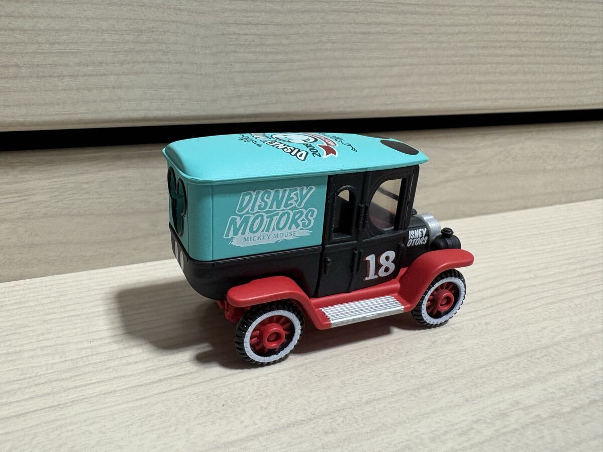 トミカ ディズニー モータース ハイハットクラシック ミッキーマウス ベトナム製 絶版 特別仕様車 第45回東京モーターショー開催記念_画像3
