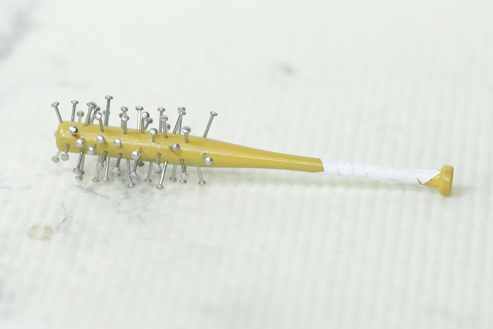 1/12 バット(釘バット用ガイド穴付きと2本セット)3Dプリンタ出力未塗装キット ドールハウス等に ミニチュア_画像4