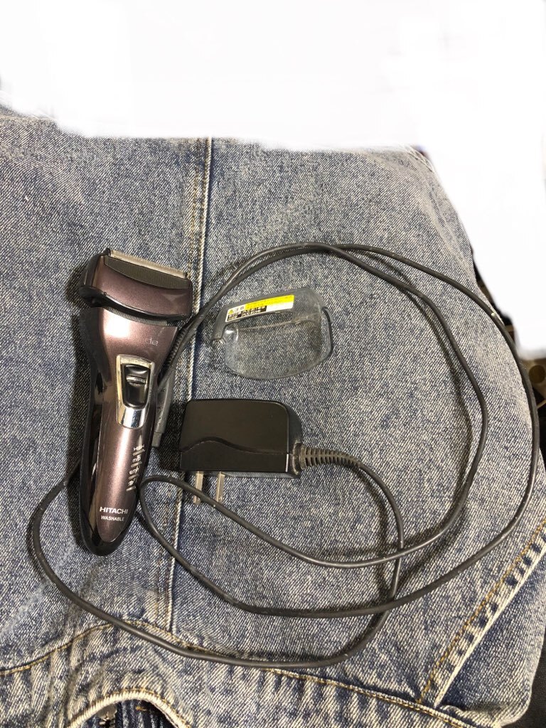 ヒタチ RM-LF437 S-blade メンズシェーバー 4枚刃 光ウェーブキャッチ刃 3Dヘッド スイングトリマー 替刃対応 電気カミソリ kh-48_画像6