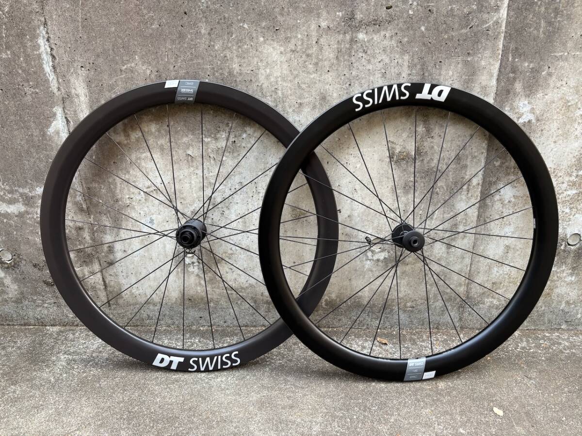 DT SWISS DTスイス ERC 1400 Dicut 45 カーボンホイール 前後セット HG/XDR 両フリー付 おまけVittoria Corsa G2.0 28C_画像1