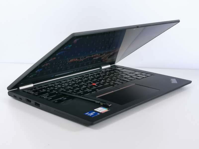 Lenovo ThinkPad Yoga 2021 X13 Gen 2 シリーズ ◆ Core i5-1145G7 13.3型 タッチスクリーン 2-in-1 ◆16GB◆SSD256GB◆ ブラック_画像4