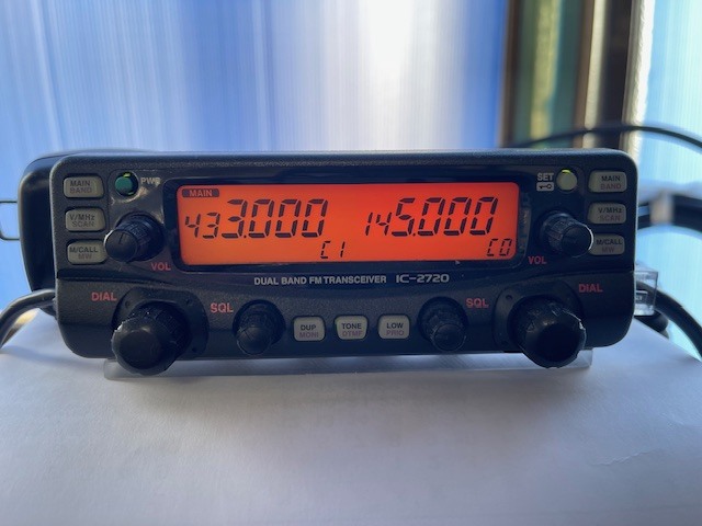 ICOM IC-2720 144/430MHz DUAL BAND FM トランシーバー【中古品です】 _画像1