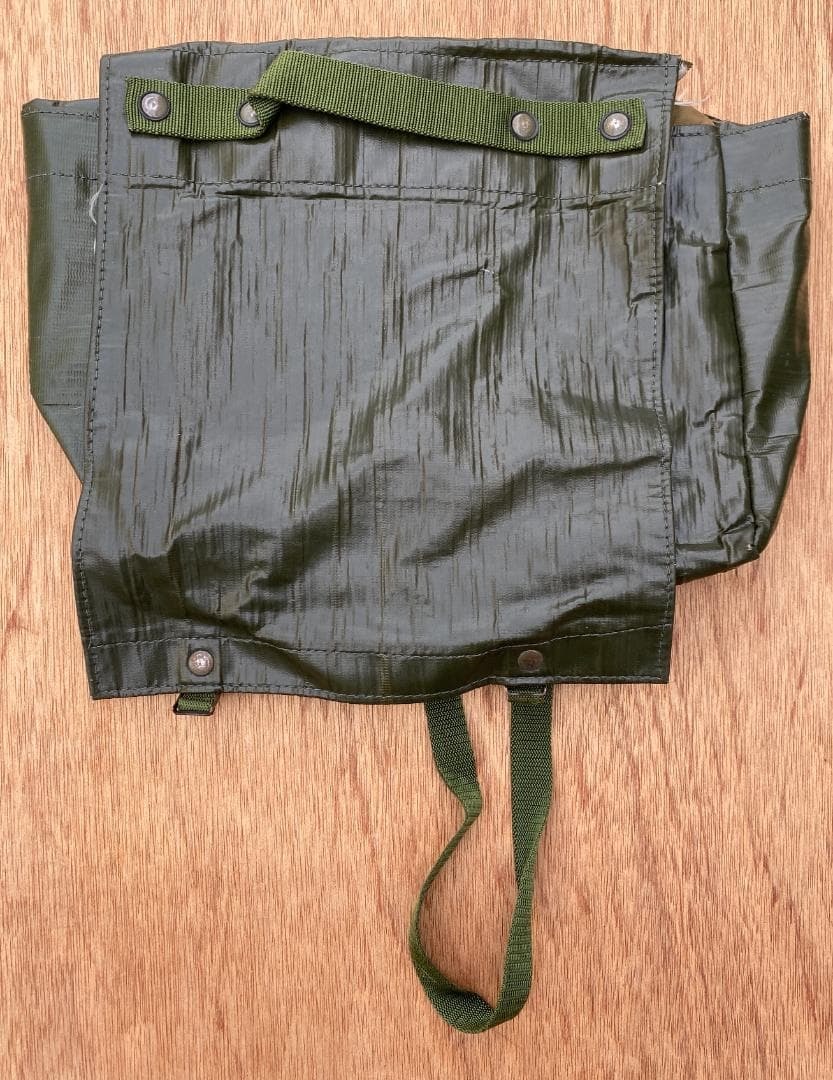 USED チェコ軍 ミリタリーバッグ サイドバッグ M-85 ストラップ付_画像3