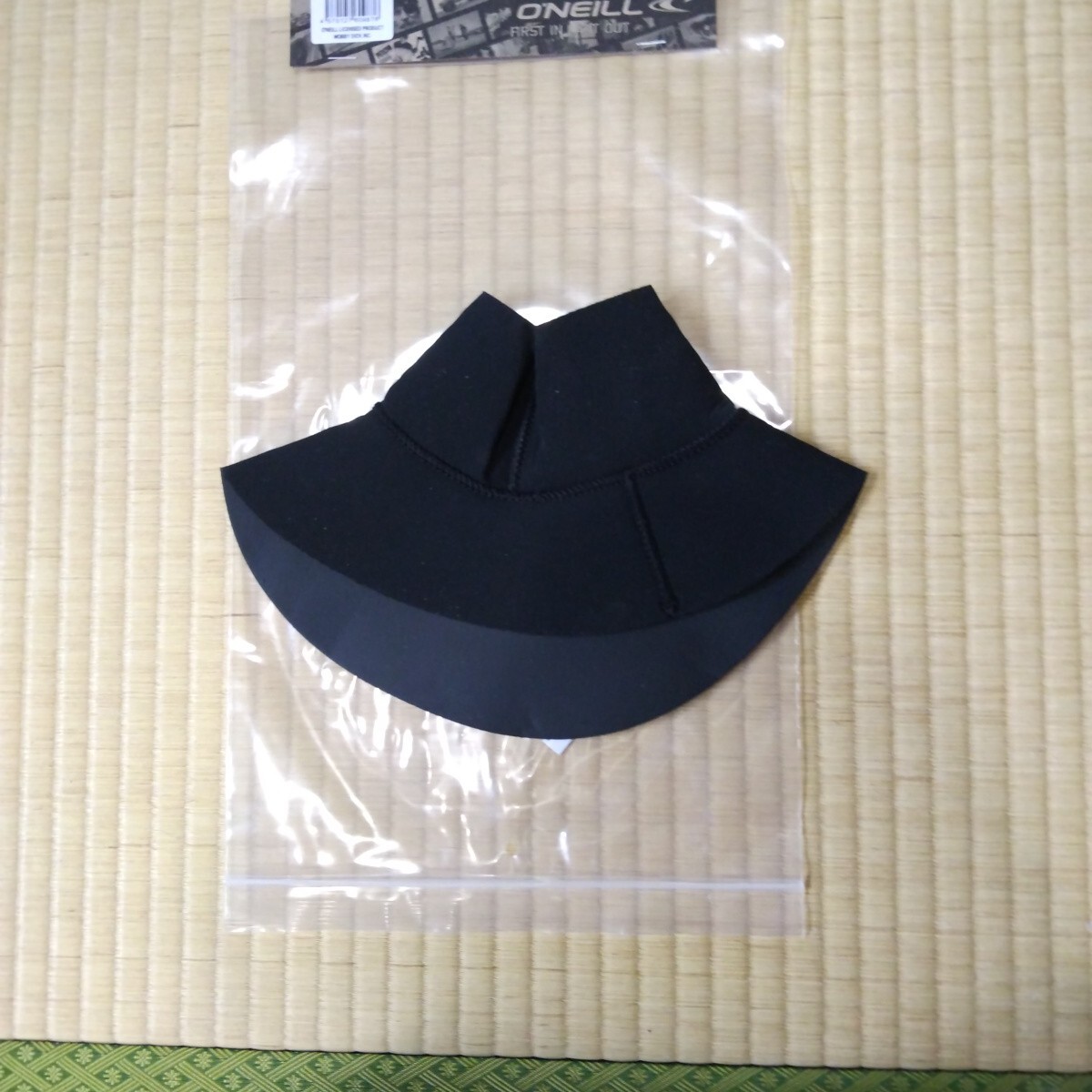 【新品、未使用！】 オニール (O'NEILL) ウェットスーツ インナーネック　２ミリ　サイズ：M (首回り ３６ｃｍ）メンズ　レディース_画像2