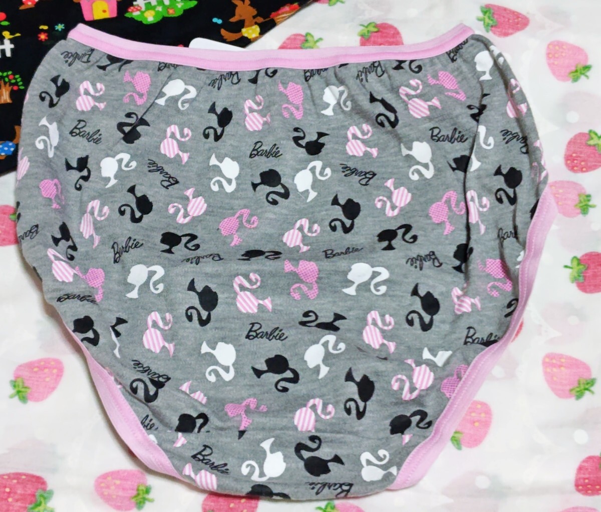 ☆新品★K6587★ ジュニア　総柄　プリント ショーツ　= 165_画像2