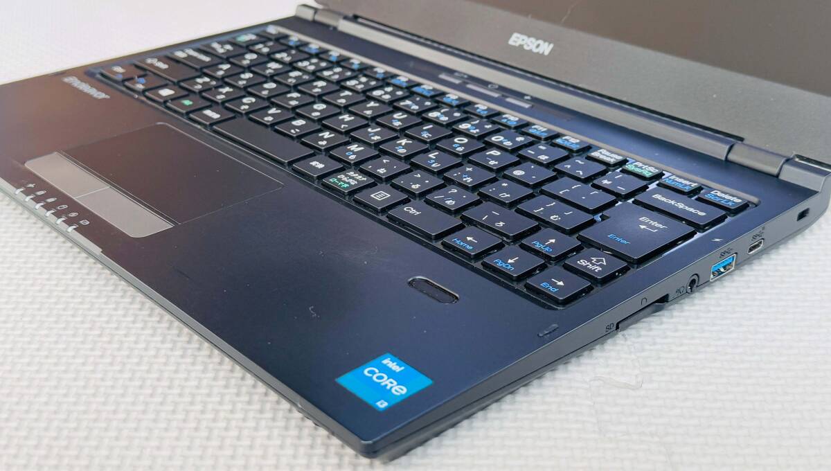 состояние хорошо полный HD 13.3 type EPSON NA521E *. скорость no. 11 поколение Core i3-1115G4 память 8GB NVMe 256GB камера Type-C Windows11 office2019.