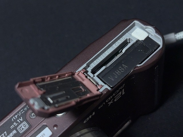 ※30738 動作確認済み Panasonic LUMIX DMC-TZ7 1:3.3-4.9/4.1-49.2 ブラウン コンデジ デジカメ _画像9