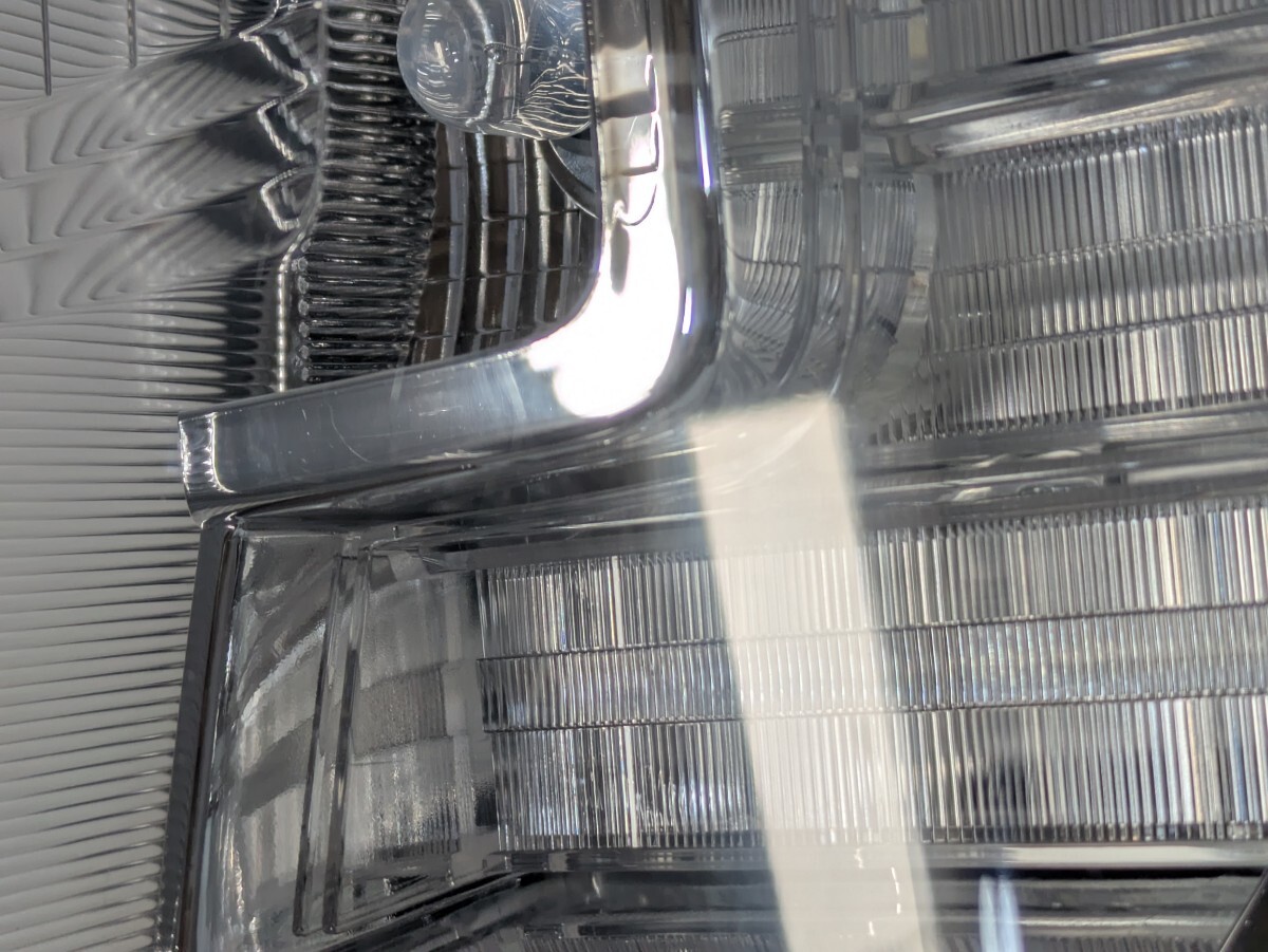 ダイハツ 純正 LA600S LA610S タントカスタム テールライト 右側 TOKAIDENSO 20516R/81550-B2582 棚番TH-608_画像5