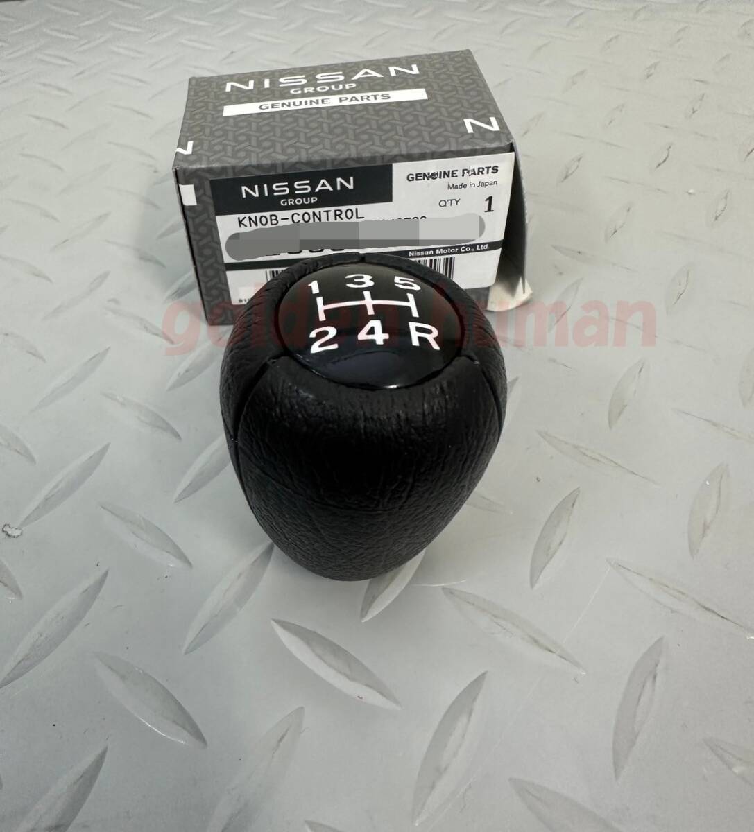 ■新品■日産 純正　M8×P1.25 シフトノブ MT 5速 黒 ハコスカ 流用_画像1