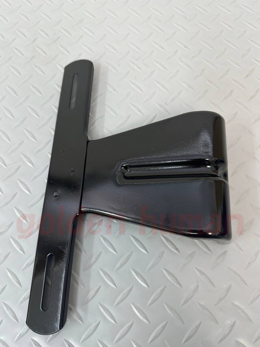 ■新品■トヨタ 純正 BJ40 FJ40 ランドクルーザー フロントライセンスプレートホルダー ナンバーステー_画像2