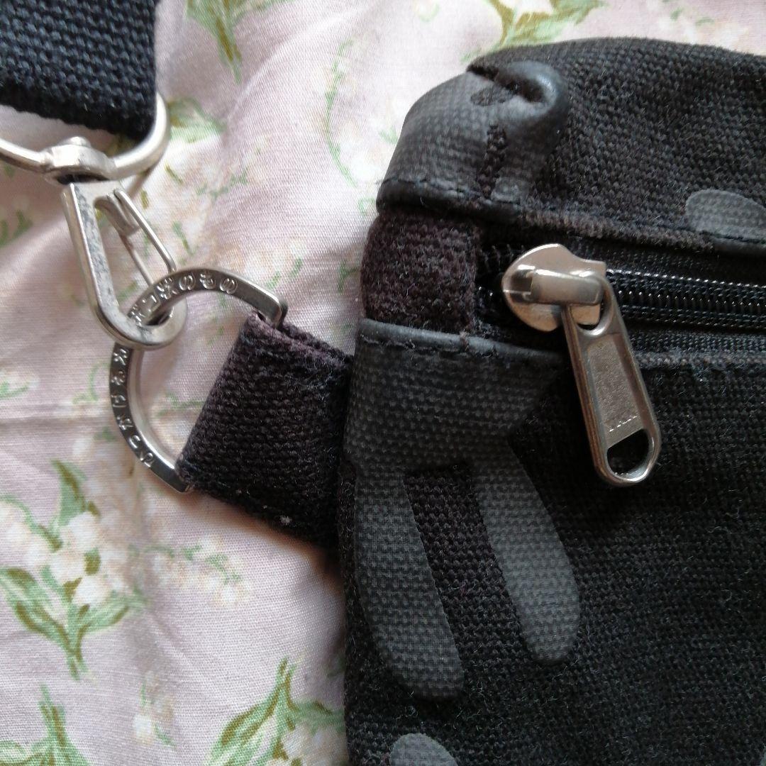 CUNE キューン 発泡プリント サコッシュ 黒_画像4