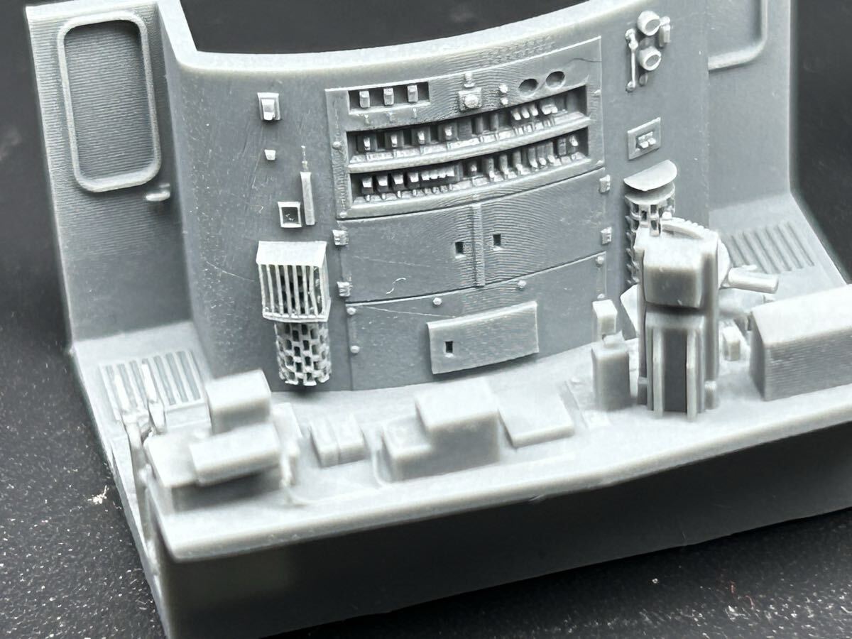 【HO】TOMIX EF81 双頭連結器搭載車用　運転台パーツ(未塗装品)_画像5