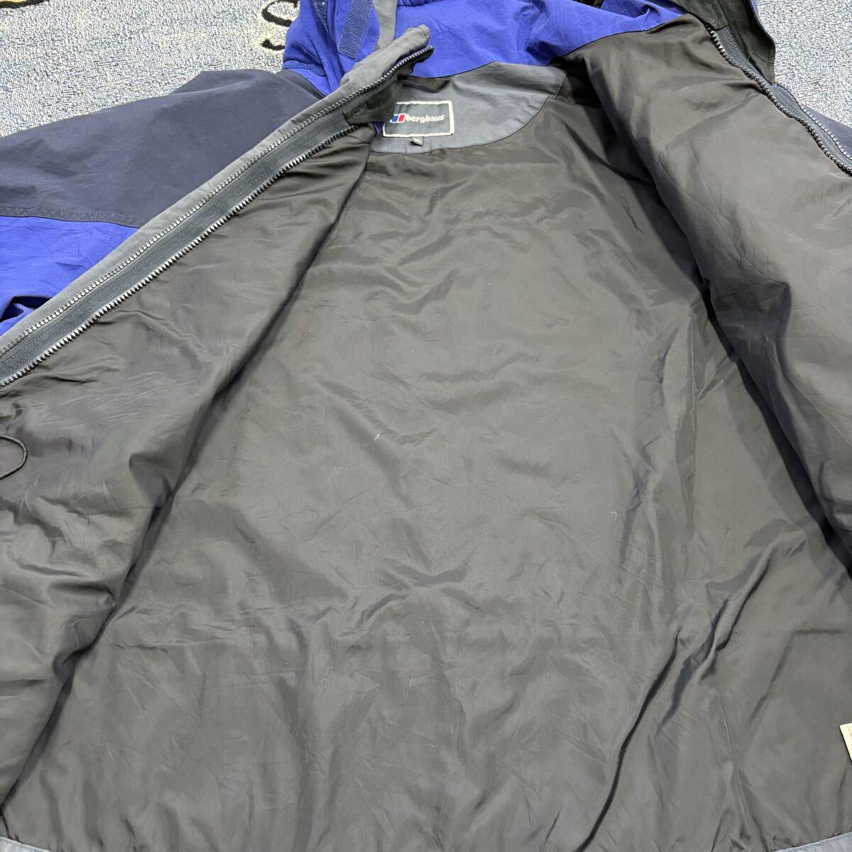 90s Berghaus GORE-TEX マウンテンパーカー ジャケット アウトドア バーグハウス ナイロン 英国 名作 UK テック 年代物 オアシス 古着 _画像7