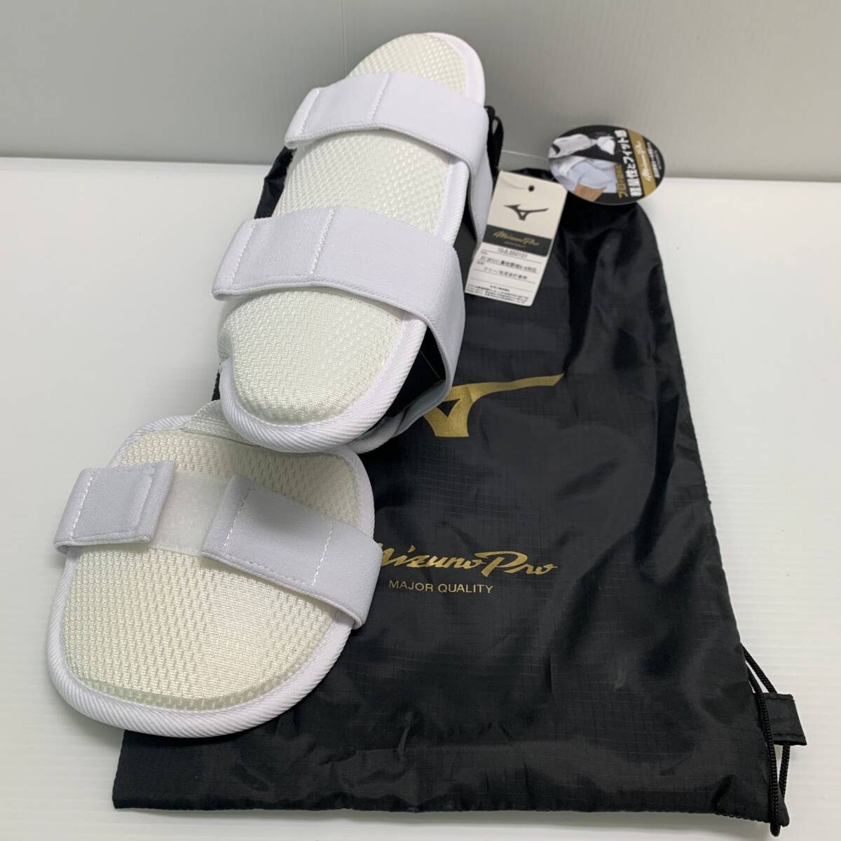 ミズノ MIZUNO フットガード フリー/右足左打者用 ホワイト 高校野球ルール対応 1DJLG50101 H-4368_画像1