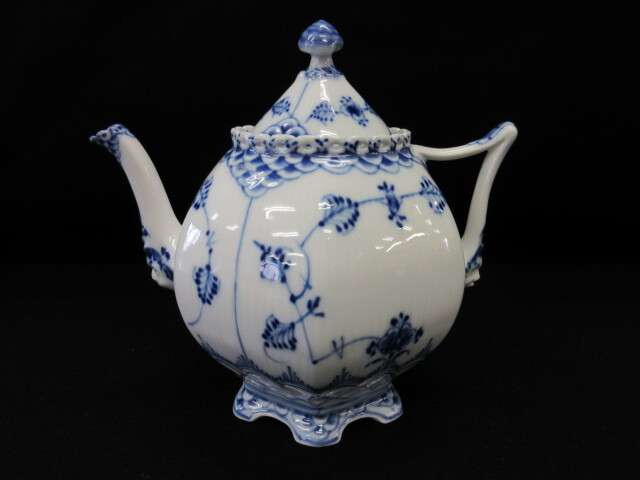 ロイヤルコペンハーゲン　ブルーフルーテッド フルレース　ティーポット_画像1