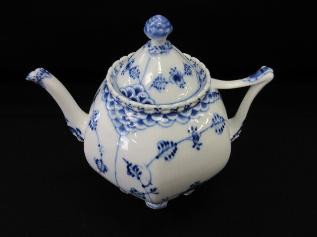 ロイヤルコペンハーゲン　ブルーフルーテッド フルレース　ティーポット_画像2