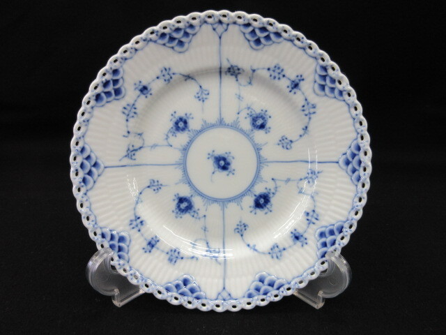 ロイヤルコペンハーゲン　ブルーフルーテッド フルレース　17センチ　プレート6枚セット_画像2