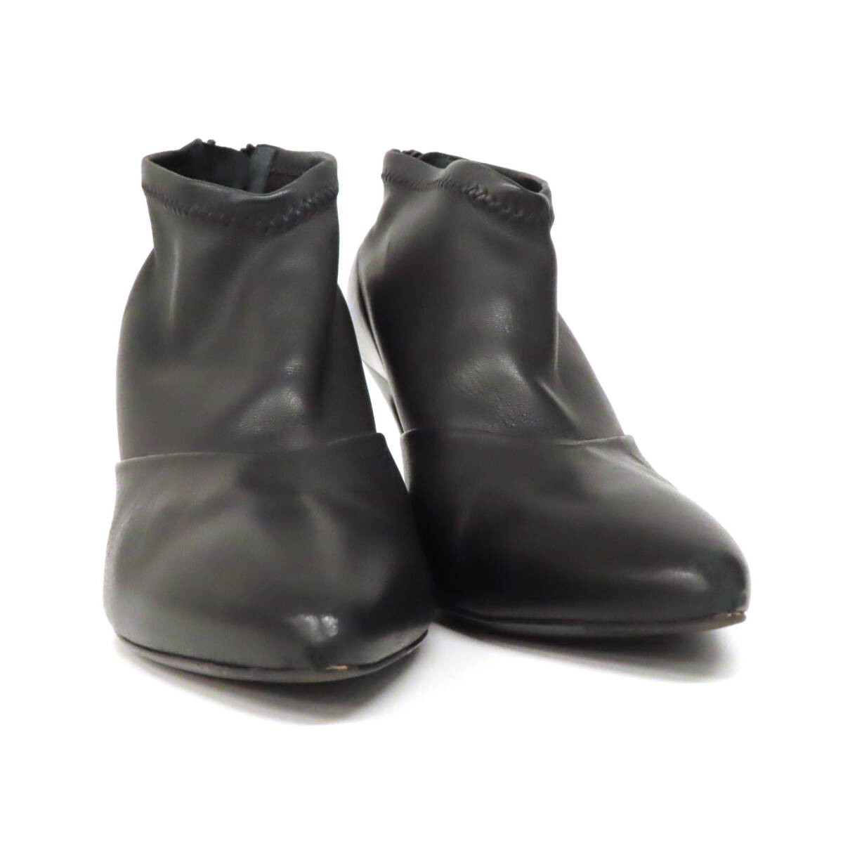 28037 Roger Vivier ロジェヴィヴィエ アンクルブーツ ブーティー ショートブーツ パンプス レザー バックジップ size36.5 黒 イタリア製_画像2