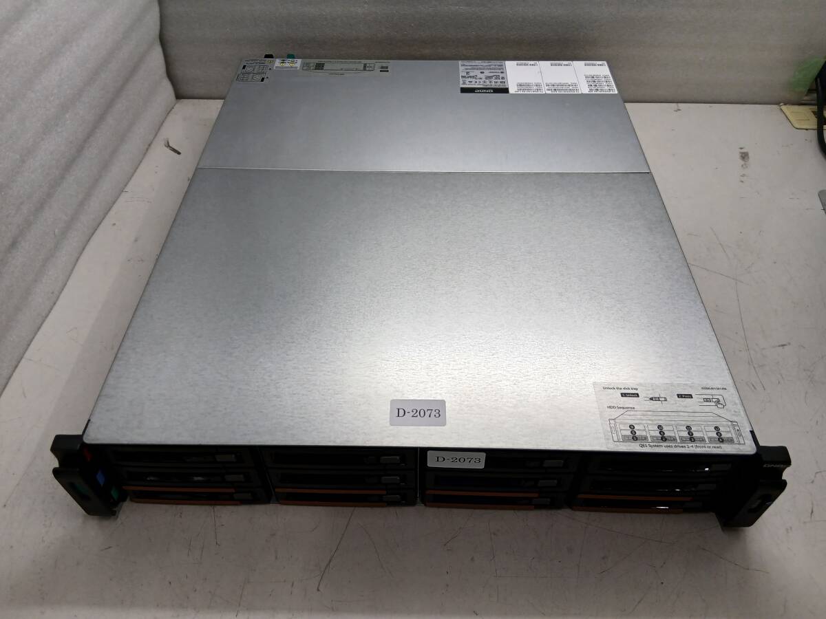 【通電確認済み】QNAP TES-1885U HDD欠品 本体初期化済 鍵無し 管理番号D-2073 ★_画像1
