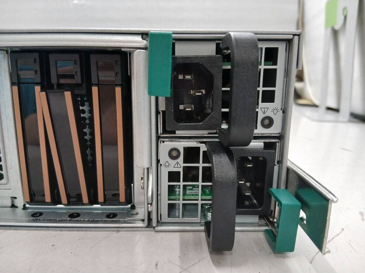 【通電確認済み】QNAP TES-1885U HDD欠品 本体初期化済 鍵無し 管理番号D-2073 ★_画像5