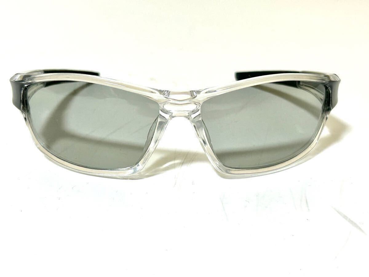  【送料無料特価】偏光調光スポーツサングラス ブラック×トランスペアレント新品 《ゆうパケット発送/サイクリング/マルチスポーツ》_画像2