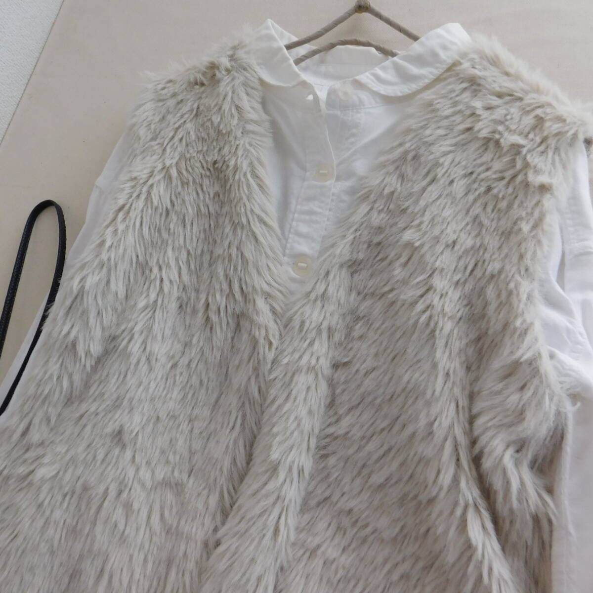 coen★コーエン★新品同様★フェザーヤーン★ニットベスト★E196_画像2