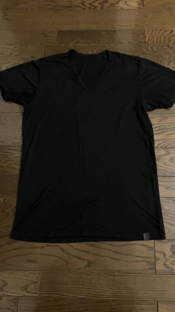ユニクロ UNIQLO ヒートテックインナー Vネック 半袖 メンズ Lサイズ ブラック 黒_画像1
