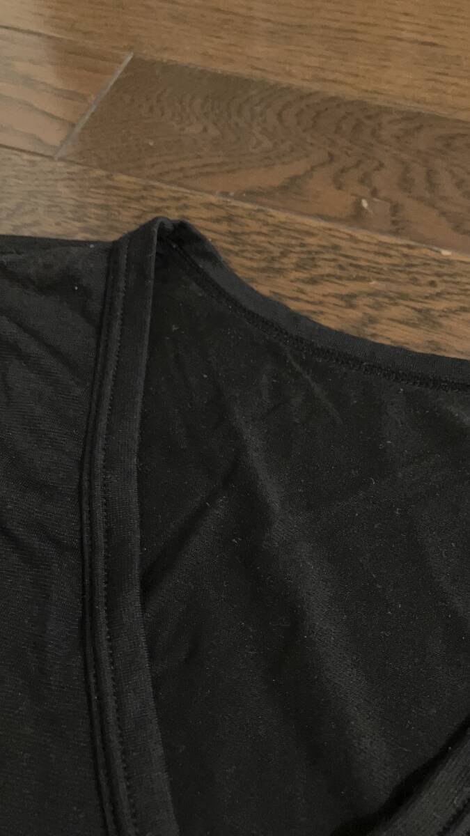 ユニクロ UNIQLO ヒートテックインナー Vネック 半袖 メンズ Lサイズ ブラック 黒_画像4