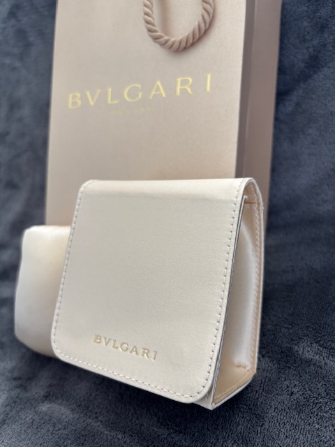 美品 ブルガリ 時計 ブレスレット ジュエリー ウォッチケース ソフトケース　紙袋_画像2