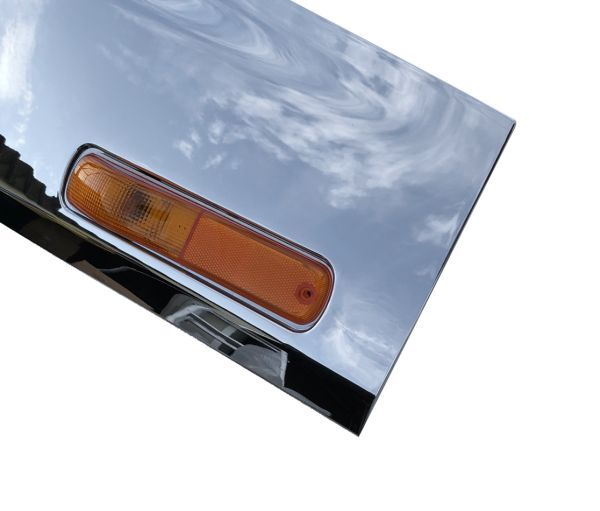 本州送料無料 いすゞ ギガ サイド ドア プロテクター ブリスター 左右セット 交換式 メッキ オレンジ サイドマーカー付き_画像2