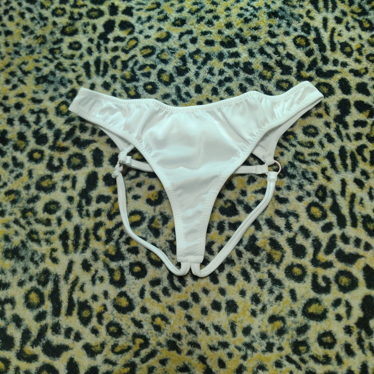TOAMI トアミ（ラポーム）セクシーショーツ 2wayストレッチ バックレス ホワイト Mサイズ_画像2