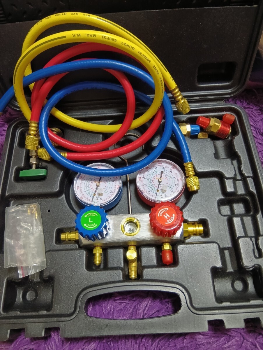 マニホールド、真空ポンプ _画像1