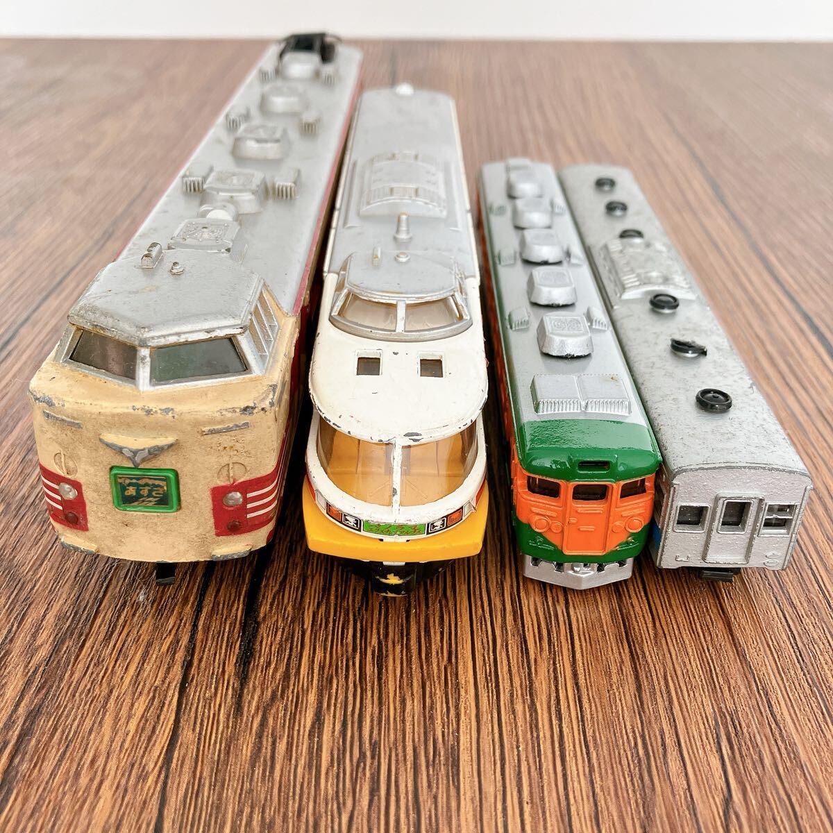 鉄道模型　電車　車両　当時物 昭和レトロ　4台まとめ　現状品　サクラ　ダイヤペット　米澤玩具　YONEZAWA TOYS_画像3