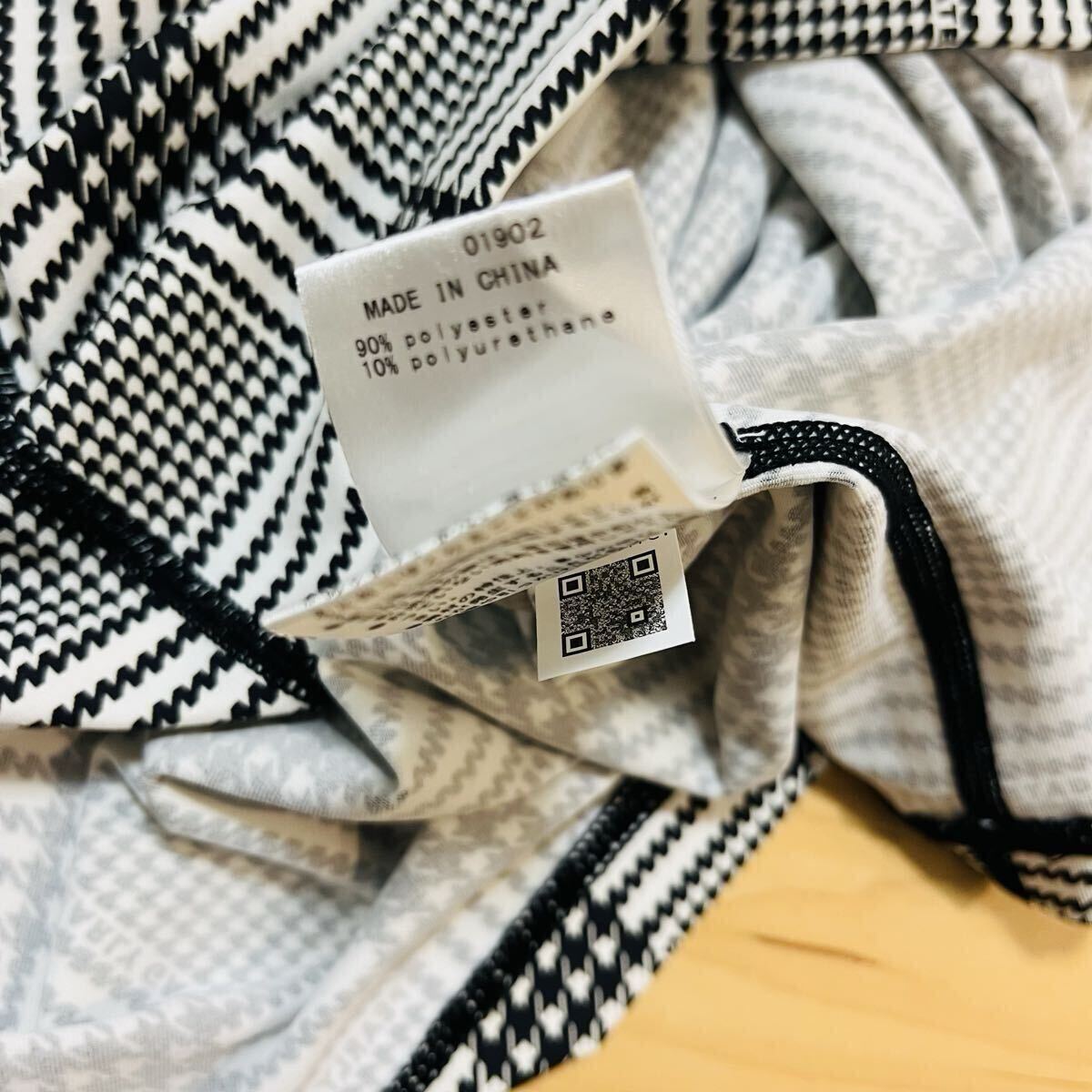 ★極美品 パーリーゲイツ 千鳥 グレンチェック柄 長袖ハイネックシャツ モックネックインナー メンズ ★送料無料 正規品_画像9