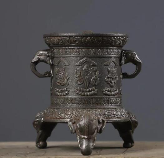 鋳鉄製 三足両耳 象頭 炭ストーブ 煮茶用 クラシック ホームコレクション 置物_画像1